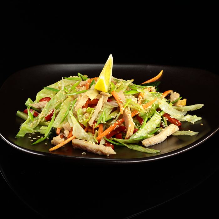 Салат з копченою куркою